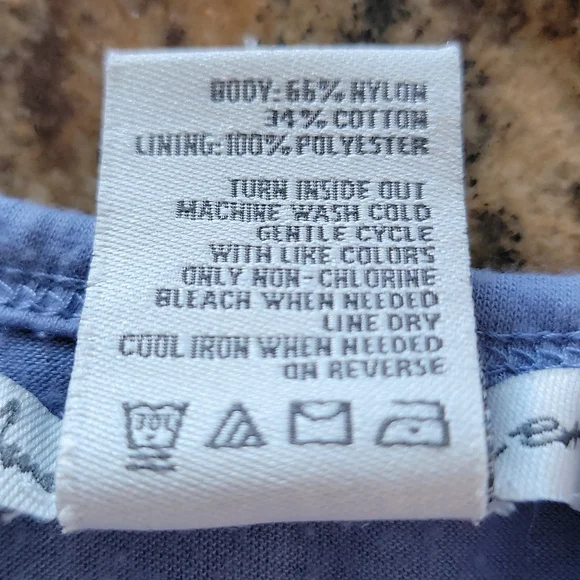 American Rag Tank - Picture 4 of 4